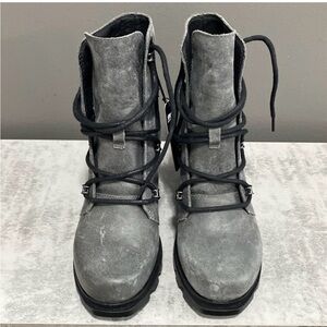Never Worn Sorel Joan of Artic III Grey Leather Wedge Boot Size 7
